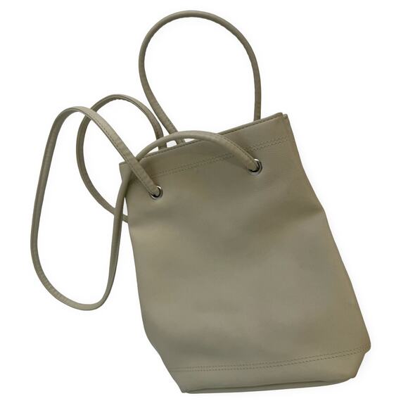 Vintage Nine West Creamy Off-White Grommet Handle Tote Purse | Soft Faux Leather - Picture 12 of 16